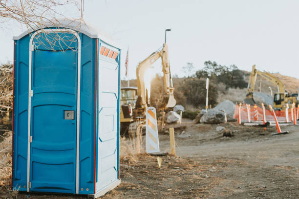 Portable Toilet Options We Offer in Arma, KS